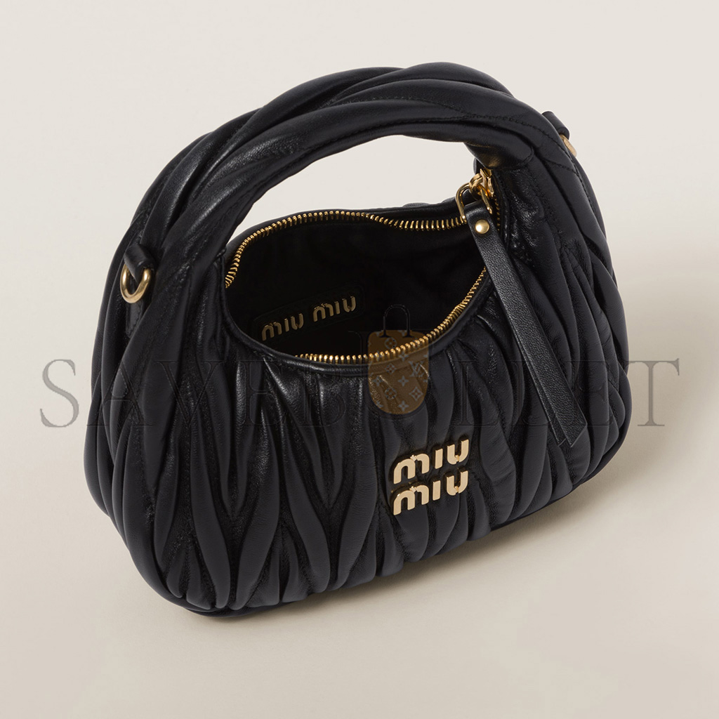 M1v M1v wander matelassÉ nappa leather hobo mini-bag 5bp078 (17.5*14*5.5cm)